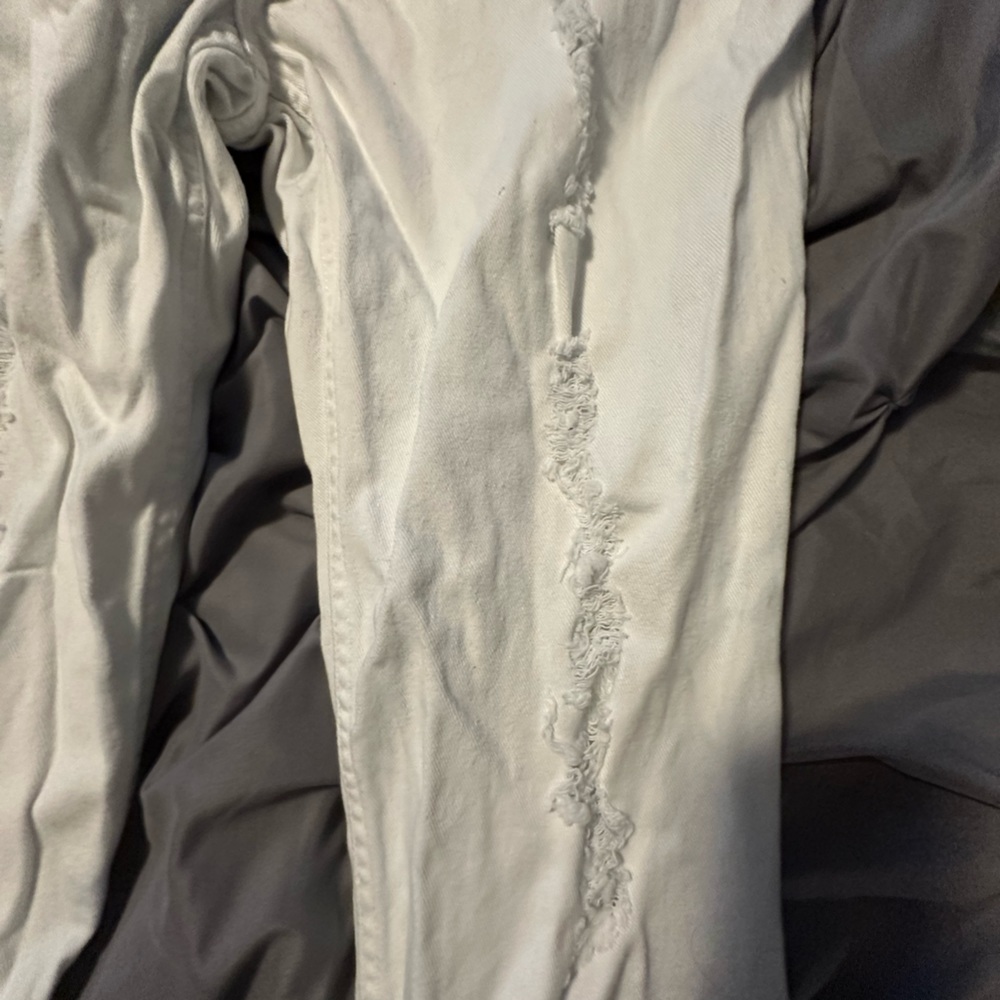 Distressed, white jeans - Picture 3 of 4